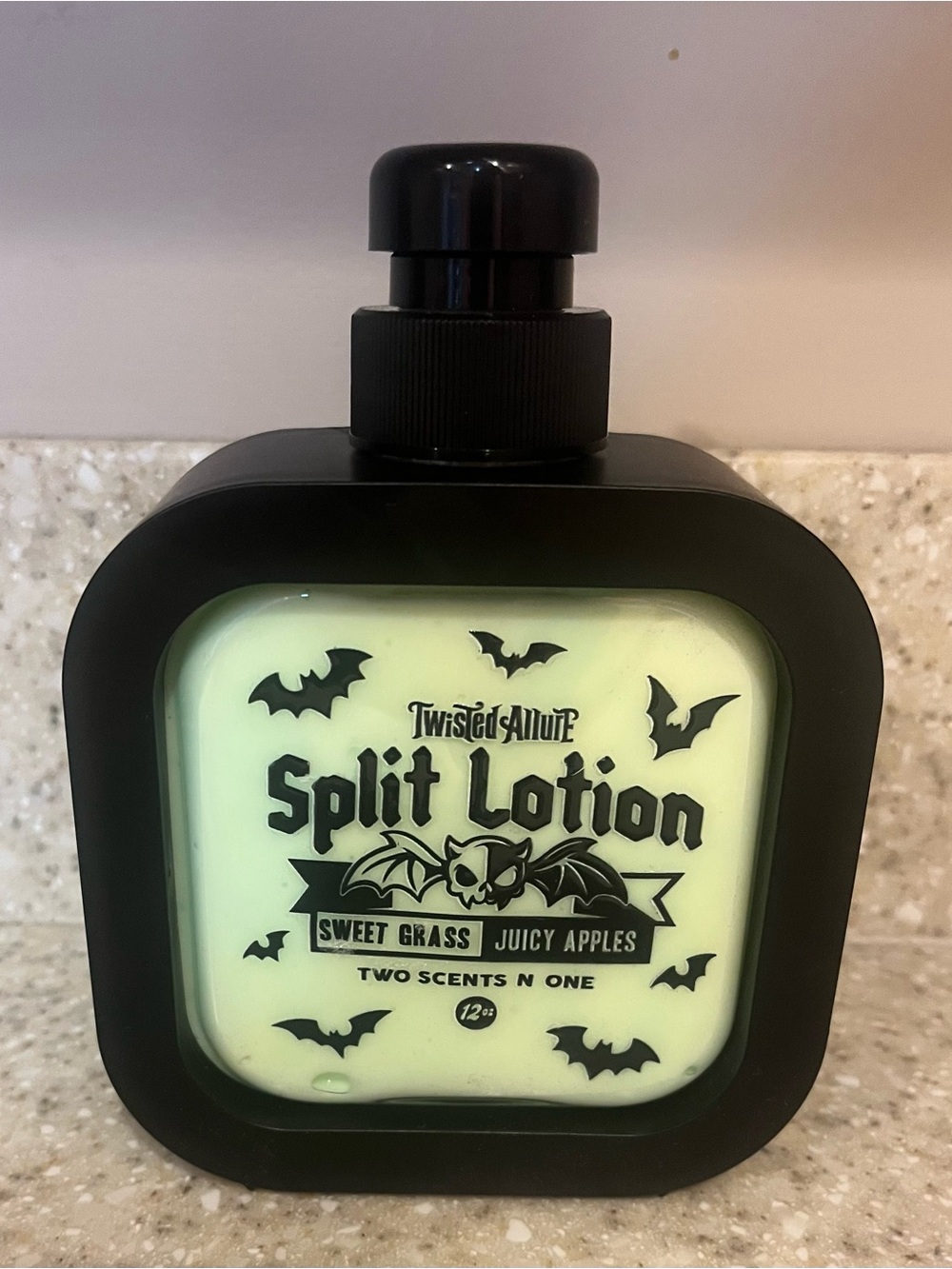 Twisted Allure Split Lotion – Sweet Grass and Juicy Apples Perfect for Halloween